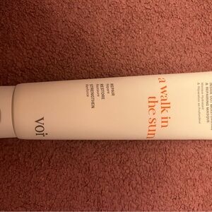 Voi Hair Moisture and Repair Masque